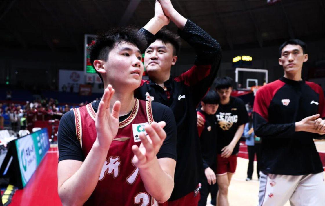 kaiyun-怎么培养新人？李悦洲季后赛场均21分钟，陈家政+王洪泽2分24秒