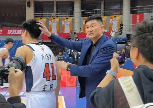 kaiyun-怎么培养新人？李悦洲季后赛场均21分钟，陈家政+王洪泽2分24秒